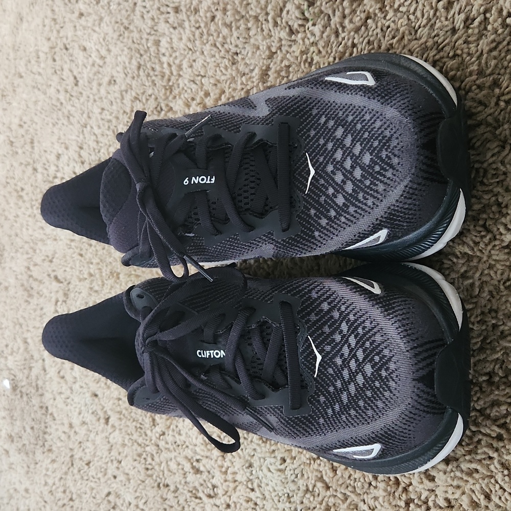 Hoka Clifton 9